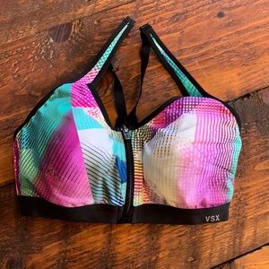Victoria Secrets 34C sport bra